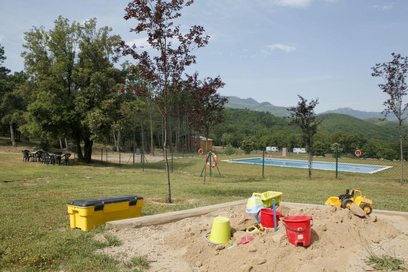 Camping Macanet De Cabrenys Exterior photo
