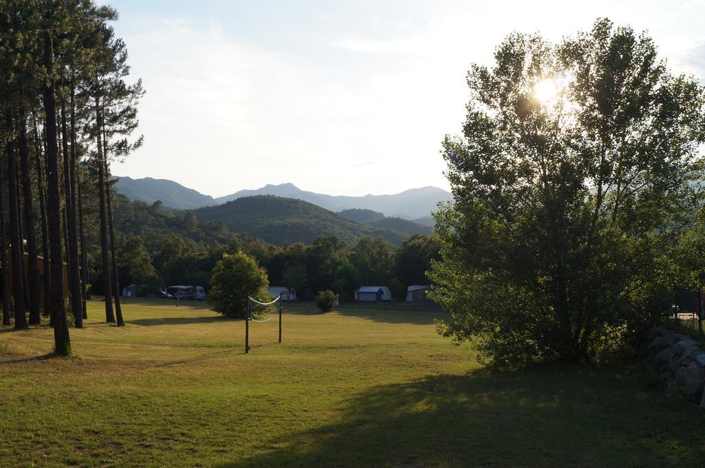 Camping Macanet De Cabrenys Exterior photo